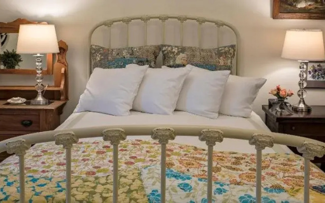 Clementines Bed & Breakfast