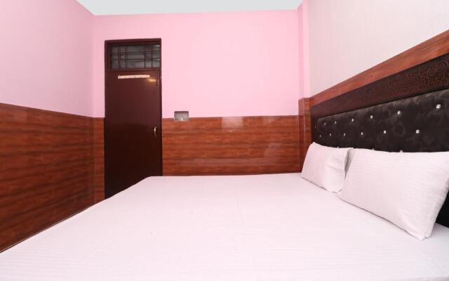 Oyo Flagship 701061 Hotel Arya