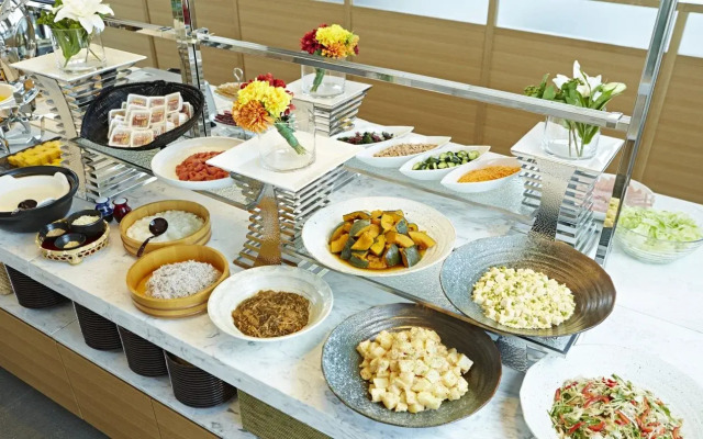 Candeo Hotels Matsuyama Okaido