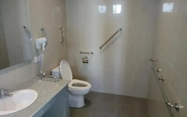 Arainn Bed And Breakfast Tretes Prigen by ecommerceloka