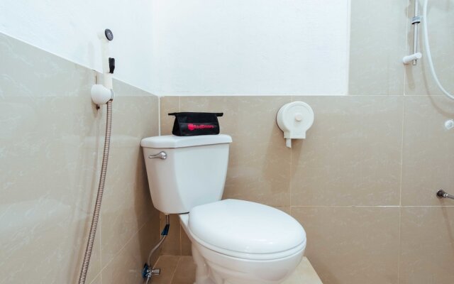 RedDoorz Plus @ Rizal Avenue Palawan