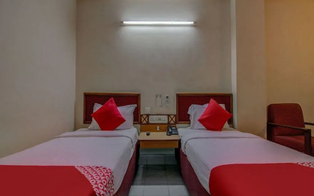 Hotel Saaket Residency - Hotel in Daba Gardens