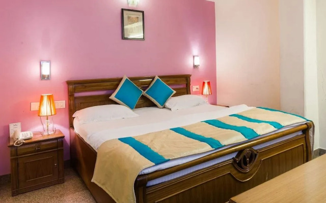 OYO 315 Hotel Tavern