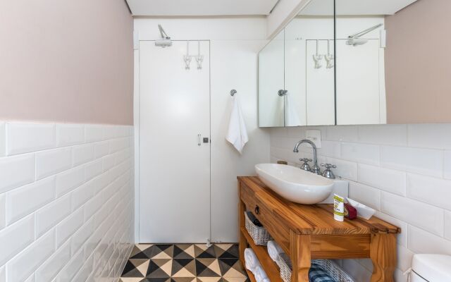 Apartamento com vaga e ótima localização | Itaim Bibi