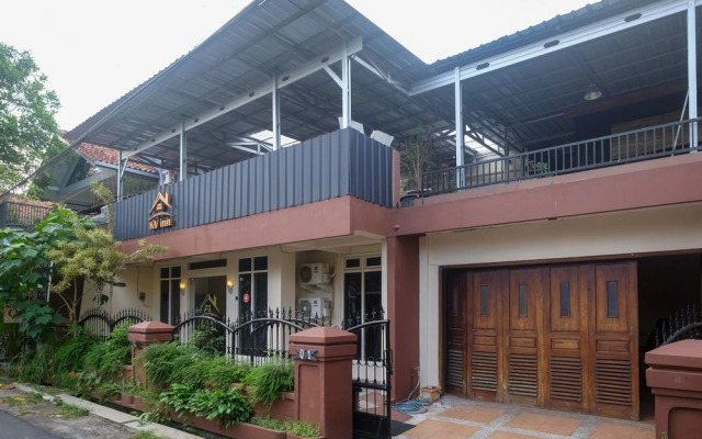 Koolkost near Stadion Maguwoharjo