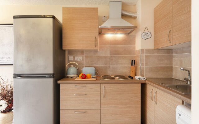 Longlyn 3 bedroom apartment
