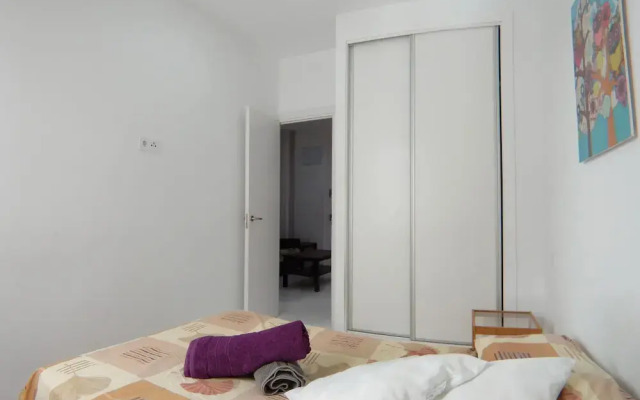 Apartamento de 2 Habitaciones en Puerta del Angel AZ1B
