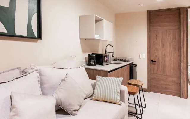 Stylish Double Studio With Equipped Kitchen and Wi-fi