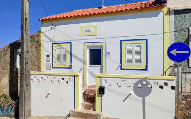 "cozy Vacation Rental in Peral Portugal"