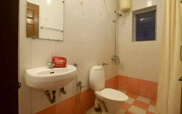 OYO 28641 Vijaya Deepa Guest House