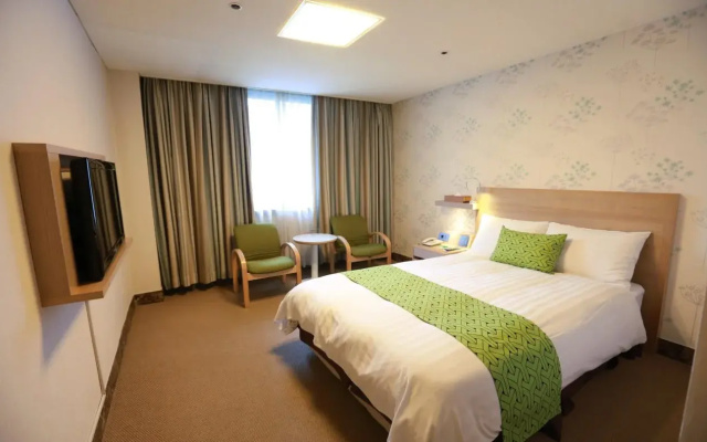 New Kukje Hotel