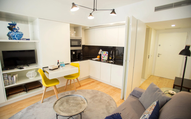 Almada Story Apartments by Porto City Hosts