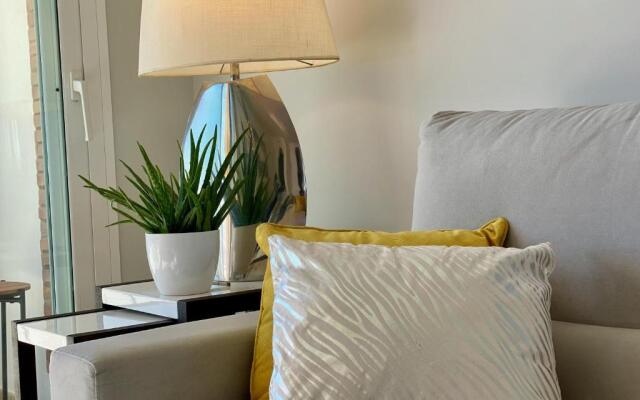 E18 Primera línea playa - Espectacular dúplex, vistas únicas- Estepona