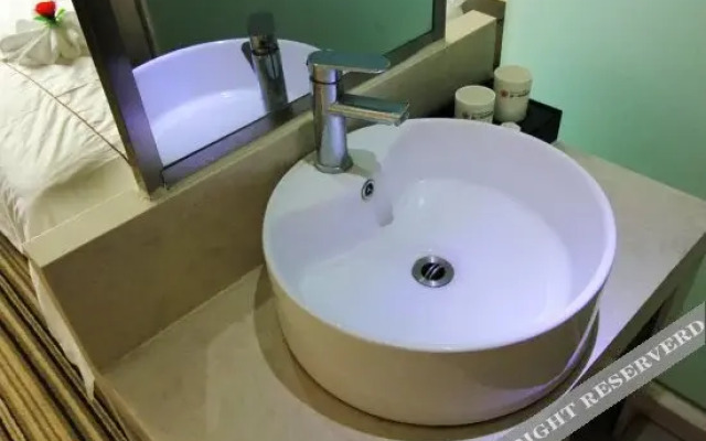 Shangyite Chain Hotel (Tanghe Youlan Avenue)
