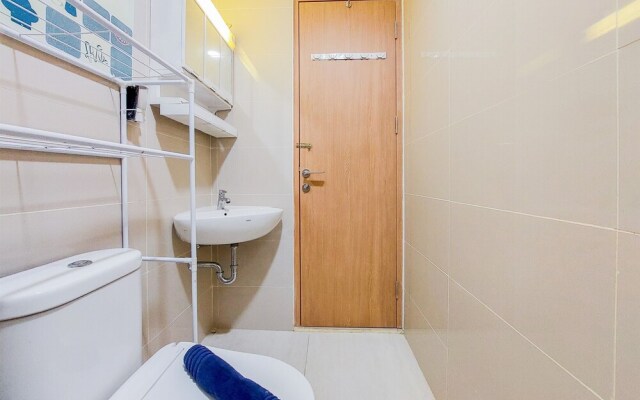 Fancy And Strategic Studio Apartment At B Residence