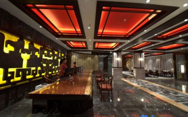 Rufeng Hotel (Qufu East High-speed Railway Station)