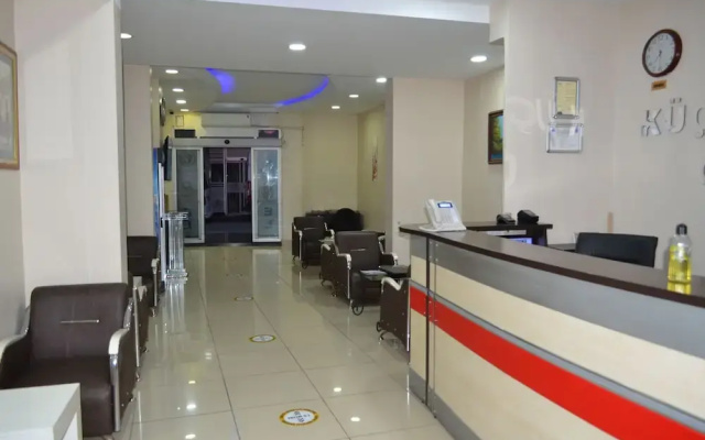 Adana Kucuksaat Hotel