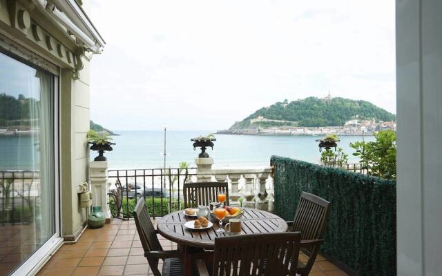 BREATHTAKING TERRACE VIEWS - by SanSebastianApartments.es