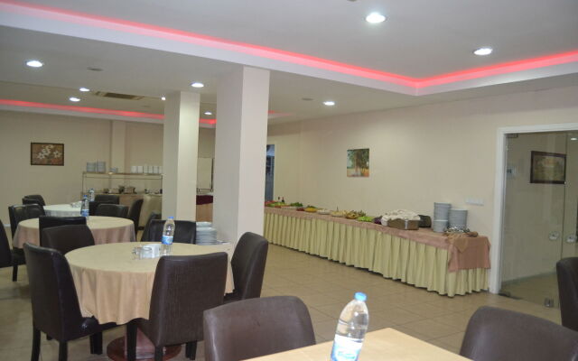 Arsen Hotel