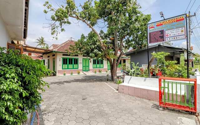Bahagia Sederhana Homestay by ZUZU