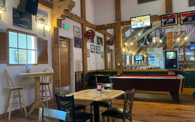 Clarion Inn Near China Lake Naval Station
