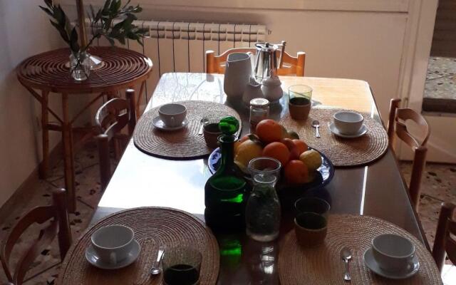 Apartment with a splendid view of the sea-Pianone