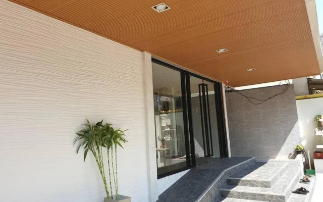 P18 Hotel