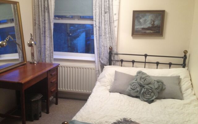 Clifton Rooms