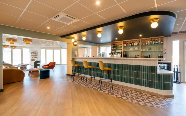 Sure Hotel by Best Western Caen Mémorial