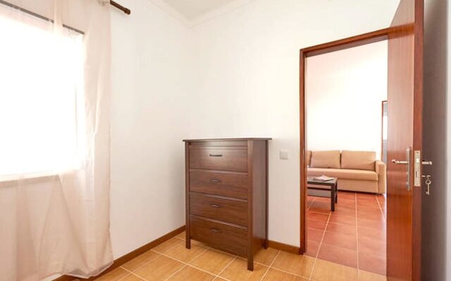 House With 2 Bedrooms in Carvoeira, With Furnished Terrace and Wifi