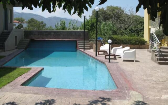 Pool View Apartment for 4 ppl @ Thin Alos Complex