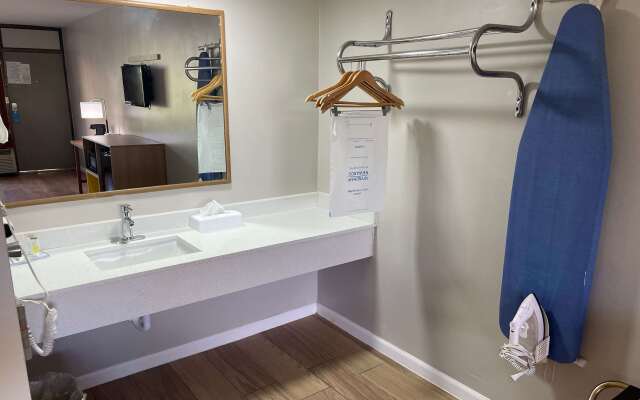 Days Inn by Wyndham Valdosta/Near Valdosta Mall