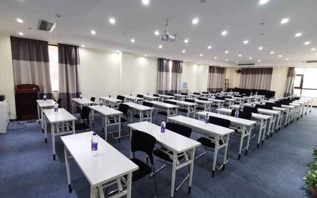 Ibis Xi'an Jianzhang Road Fengdong New Area Hotel