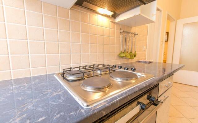 Beachfront Apartment Crikvenica