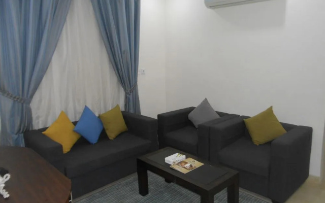 OYO 205 Golden Jwan Furnished Apartments 1