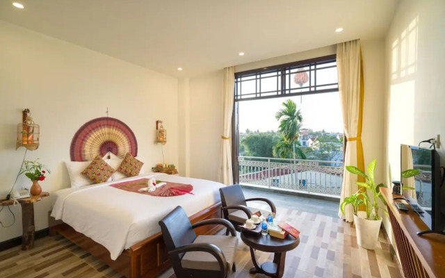 7S Hotel Nipa Riverside Villa Hoian
