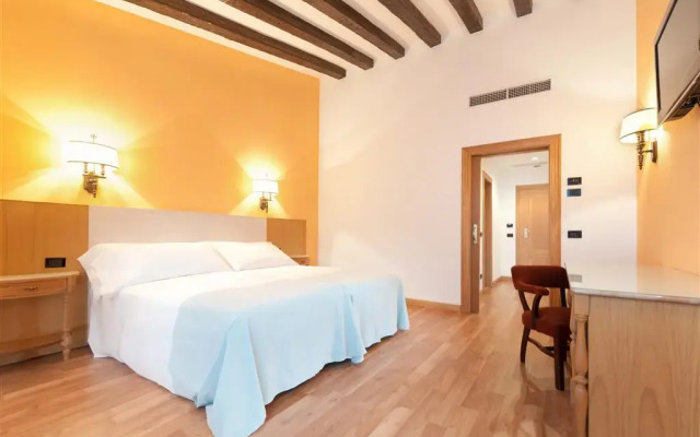 Madrid-Getafe Los Angeles Hotel
