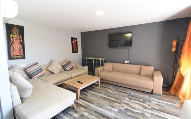 Tasev Apart Hotel