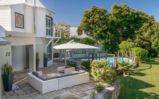 Perfect Position - Leisure Island