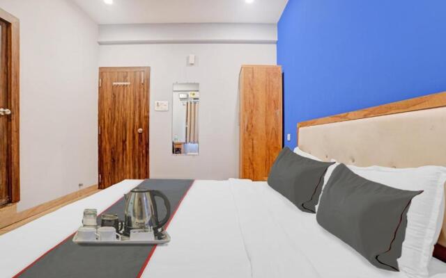 Super Oyo Collection O Hotel Aura Inn