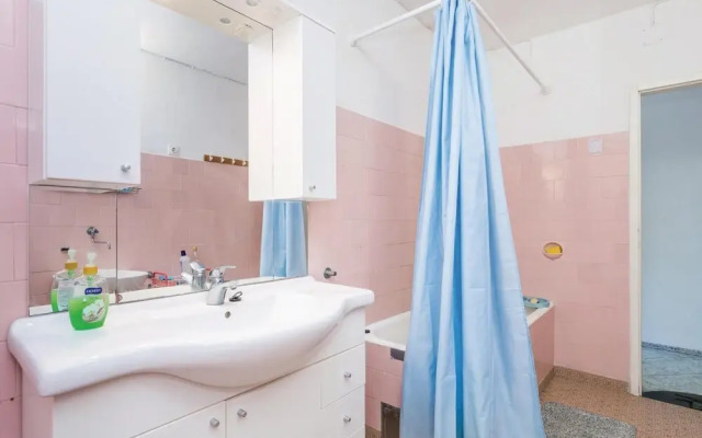 Nice Apartment in Bosana-pag With 3 Bedrooms and Wifi