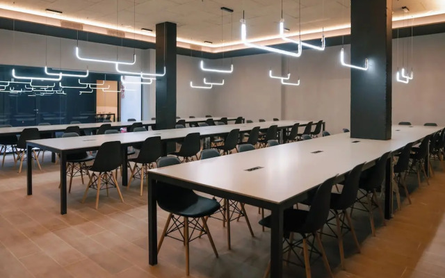 BLAU Student Housing & Language Academy