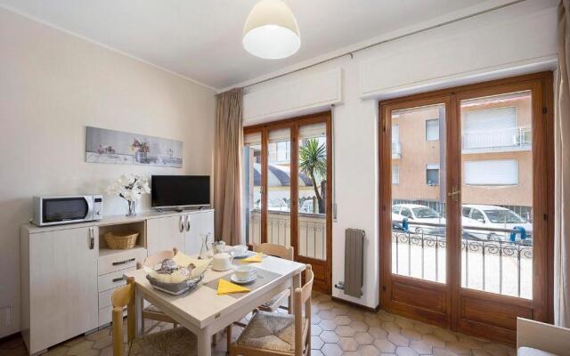 Emanuel Azzurro - Piano Rialzato 4