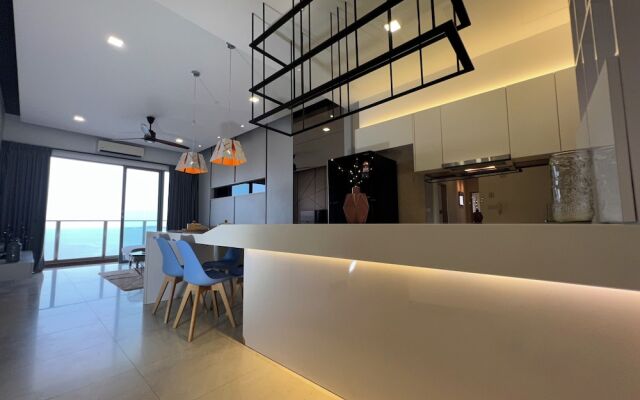 Attic Home Melaka Silverscape Residence