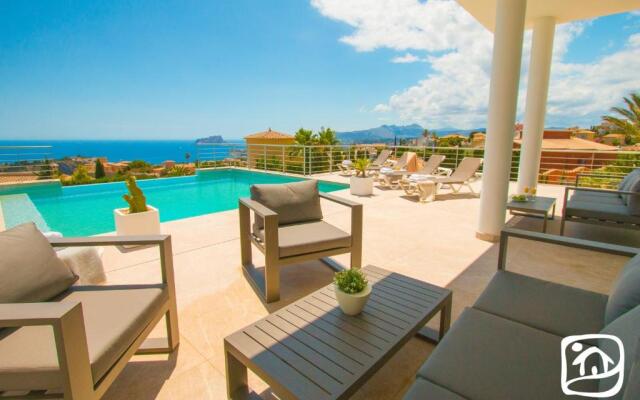 Villa Punta Vista 6 by Abahana Villas