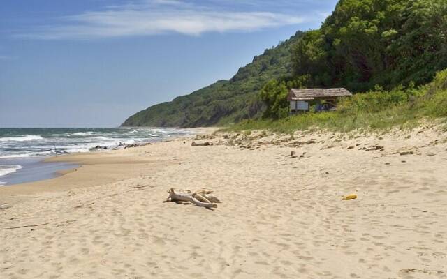 Luca Helios Beach