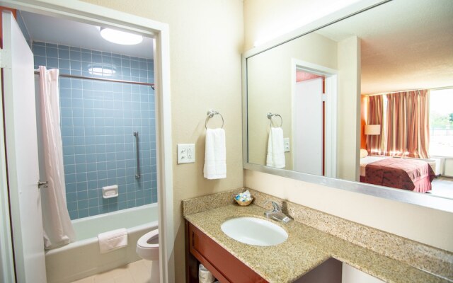 Reidsville Inn & Suites