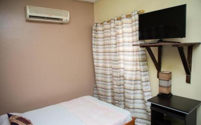 Filly's Guest House