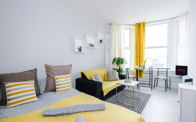 Stay With Empire- Dickson Road