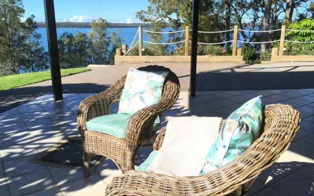 SilverWaters Waterfront Accommodation